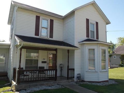 24 Broad St, Glouster, OH 45732 photo 1