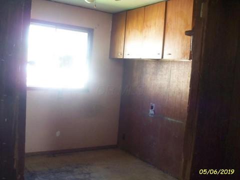 131 Griner Ave, Circleville, OH 43113 photo 5
