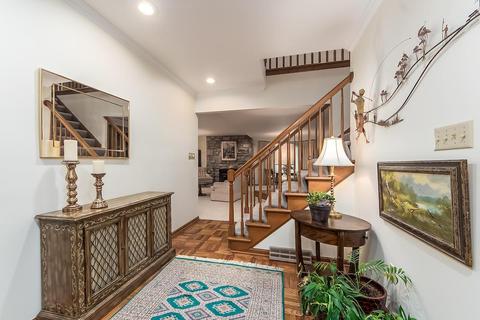 8465 Gullane Ct, Dublin, OH 43017 photo 3