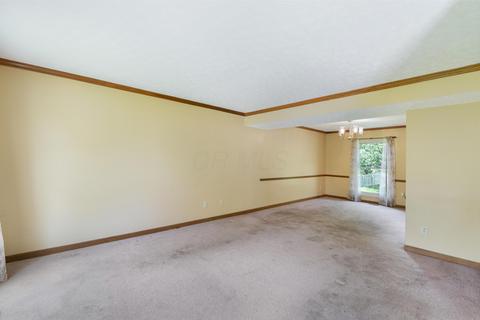 8817 Crampton Dr, Powell, OH 43065 photo 3