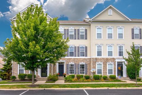 5592 Rainbow Falls St, Dublin, OH 43016 photo 1