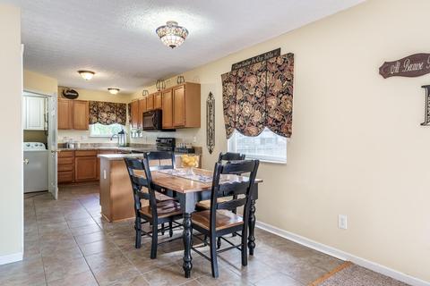 818 Buehler Dr, Delaware, OH 43015 photo 9