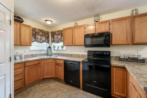 818 Buehler Dr, Delaware, OH 43015 photo 12