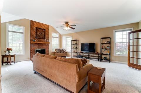 7814 Soft Rush Dr, Westerville, OH 43082 photo 5
