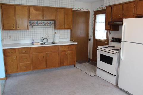 1330 E Wheeling St, Lancaster, OH 43130 photo 4