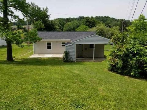 910 Walhonding Ave, Logan, OH 43138 photo 2