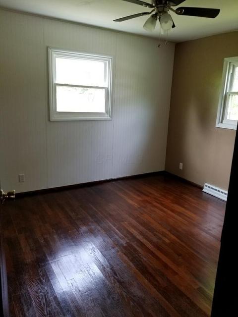 910 Walhonding Ave, Logan, OH 43138 photo 11