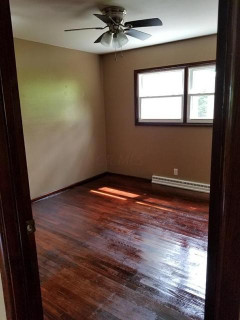 910 Walhonding Ave, Logan, OH 43138 photo 13
