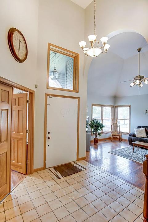 352 Chatham Rd, Circleville, OH 43113 photo 6