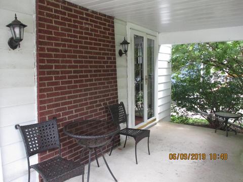 152 E Pacemont Rd, Columbus, OH 43202 photo 3