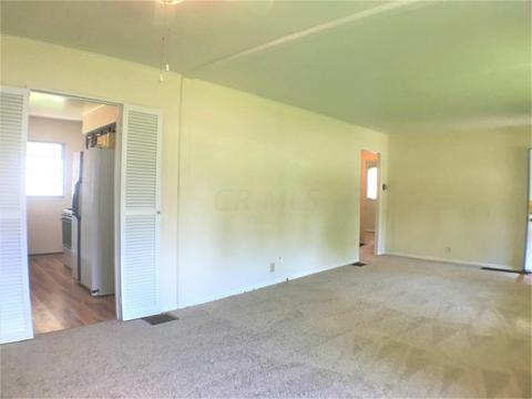 696 E Moler St, Columbus, OH 43207 photo 3