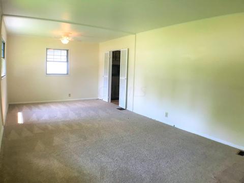696 E Moler St, Columbus, OH 43207 photo 2