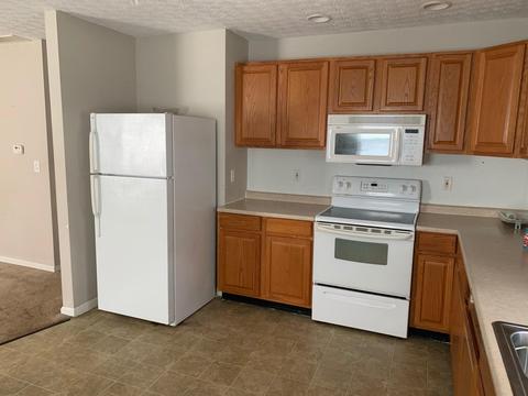 1137 E Walnut St, Lancaster, OH 43130 photo 4