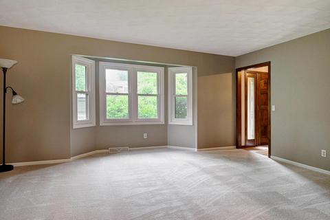 5545 Classics Ct, Dublin, OH 43017 photo 4