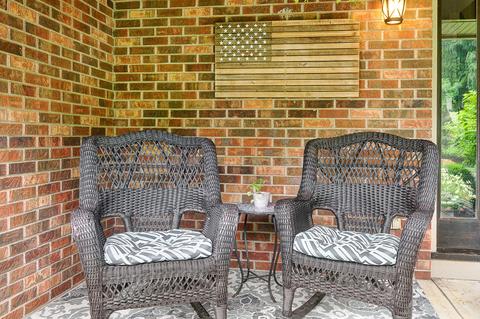 5545 Classics Ct, Dublin, OH 43017 photo 2
