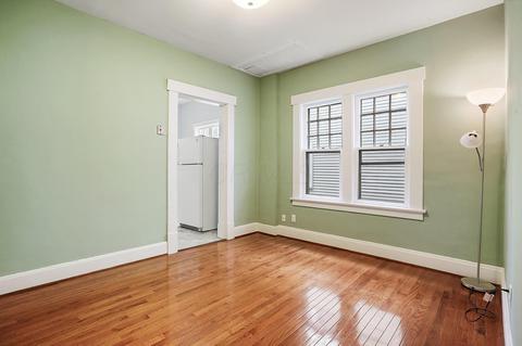 53 E Como Ave, Columbus, OH 43202 photo 22