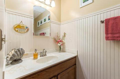 3712 Carnforth Dr, Columbus, OH 43221 photo 17