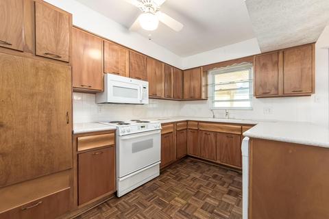 6673 Johnson Rd, Galloway, OH 43119 photo 8