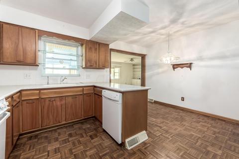 6673 Johnson Rd, Galloway, OH 43119 photo 9