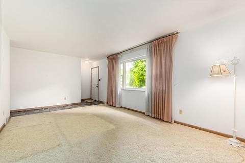 6673 Johnson Rd, Galloway, OH 43119 photo 5