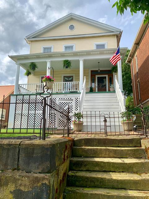 143 E Chestnut St, Lancaster, OH 43130 photo 1