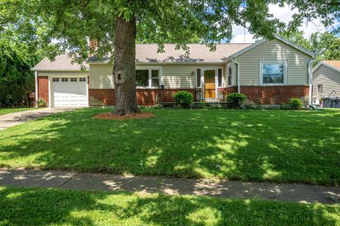 220 Canterbury Dr, Springfield, OH 45503 photo 1
