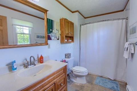 8250 Stout Rd, Circleville, OH 43113 photo 22