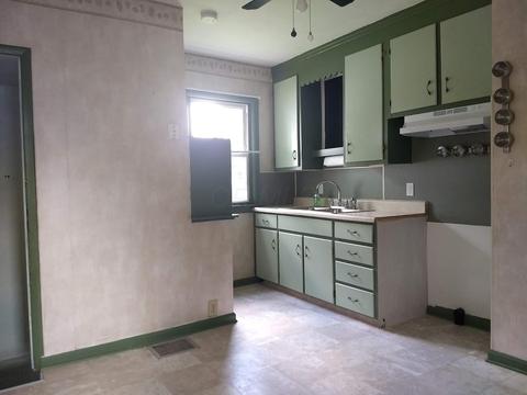 228 N Douglas Ave, Springfield, OH 45503 photo 2