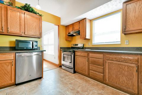 2876 Barrows Rd, Columbus, OH 43232 photo 10