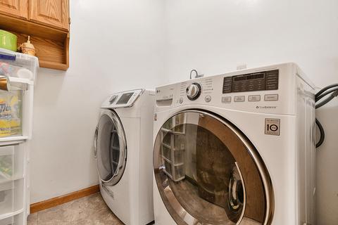 2876 Barrows Rd, Columbus, OH 43232 photo 15