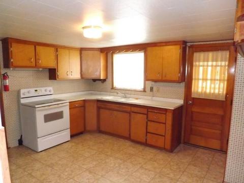 744 3rd St, Logan, OH 43138 photo 6