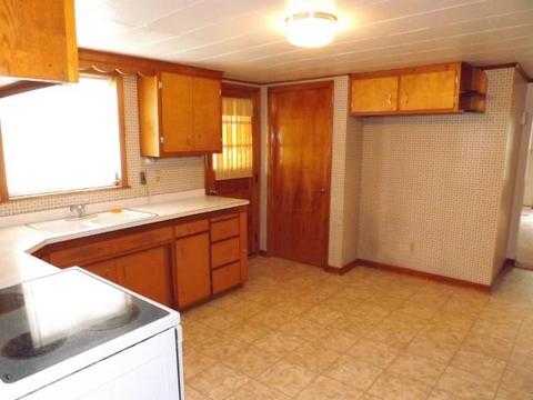 744 3rd St, Logan, OH 43138 photo 7