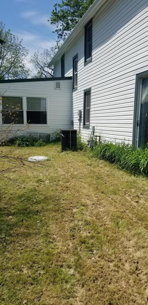 145 W Columbus St, Lithopolis, OH 43136 photo 5