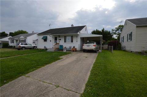 653 Cortland Dr, Springfield, OH 45505 photo 2