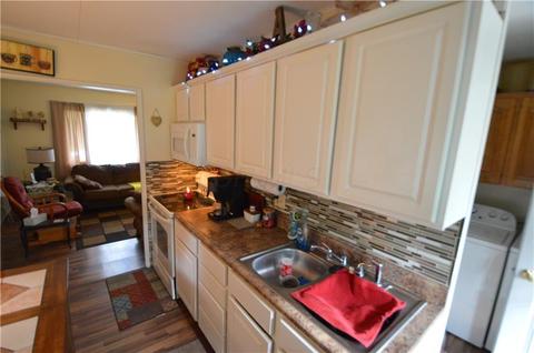 653 Cortland Dr, Springfield, OH 45505 photo 9