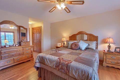 490 Buckley Dr, Circleville, OH 43113 photo 6