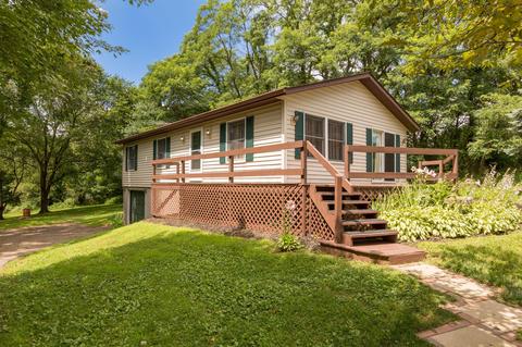 543 Baldwin Dr, Howard, OH 43028 photo 1