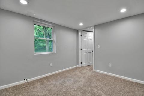 130 E New England Ave, Worthington, OH 43085 photo 24