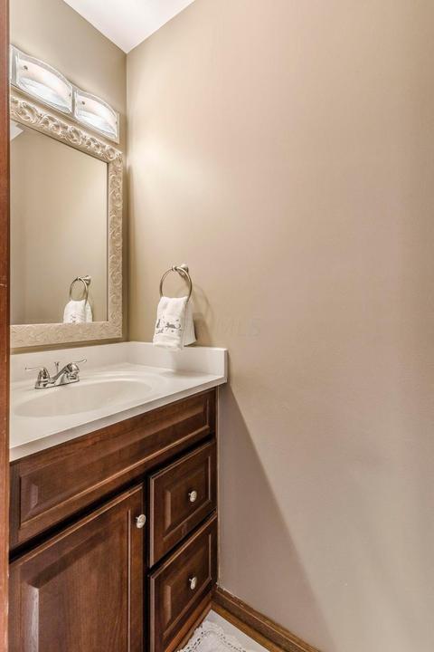 5574 Swingley Dr, Columbus, OH 43230 photo 27