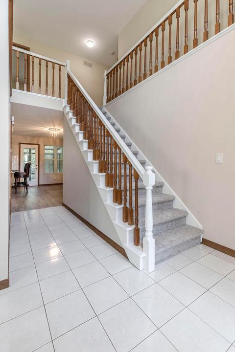5574 Swingley Dr, Columbus, OH 43230 photo 7