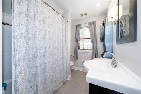544 E Torrence Rd, Columbus, OH 43214 photo 9