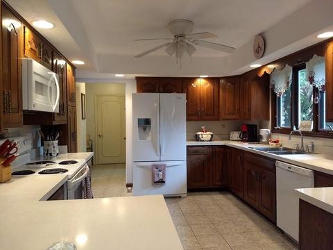 3023 Linmuth Dr W, Springfield, OH 45503 photo 4