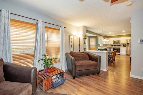 293 Stonemast Loop, Pataskala, OH 43062 photo 5