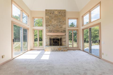 2285 Clairborne Dr, Powell, OH 43065 photo 4
