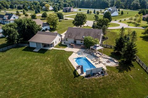 2535 Aubrey Ct, Circleville, OH 43113 photo 13
