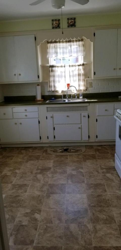 136 Park St, Circleville, OH 43113 photo 9