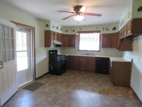 574 Warner Ave, Logan, OH 43138 photo 10