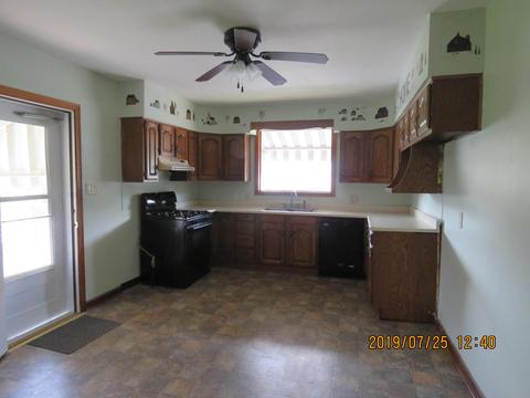 574 Warner Ave, Logan, OH 43138 photo 9