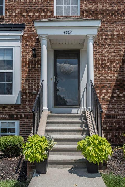 5338 Rustic Falls Dr, Dublin, OH 43016 photo 2