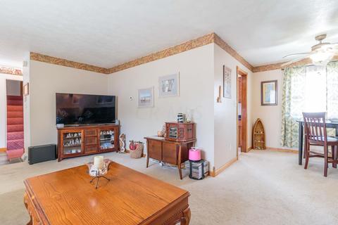 130 Rustic Dr, Circleville, OH 43113 photo 7